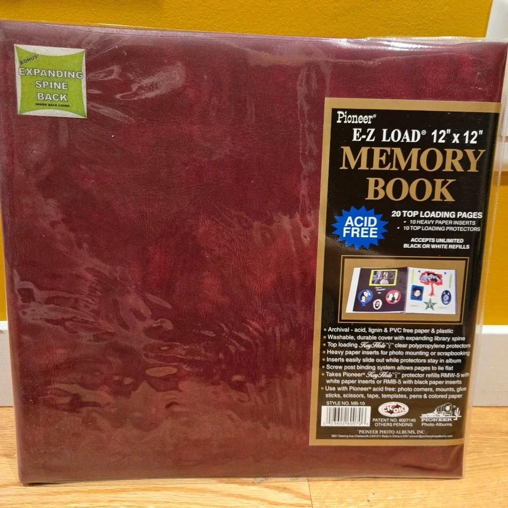 Pioneer Memory Book Scrapbook Album 12x12 Burgundy Expanding Spine 20 pages NEW